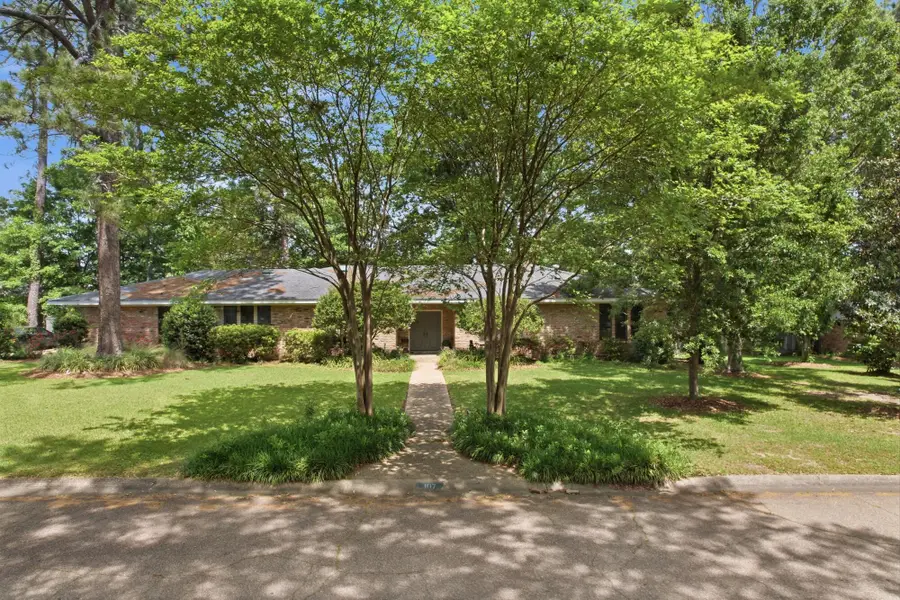 107 Greenwood Pl, Hattiesburg, MS 39402 - #3