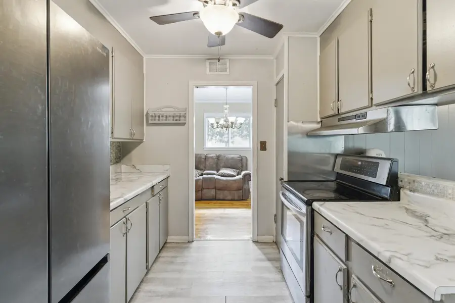 11 Oak Crest Dr., Laurel, MS 39440 - #3