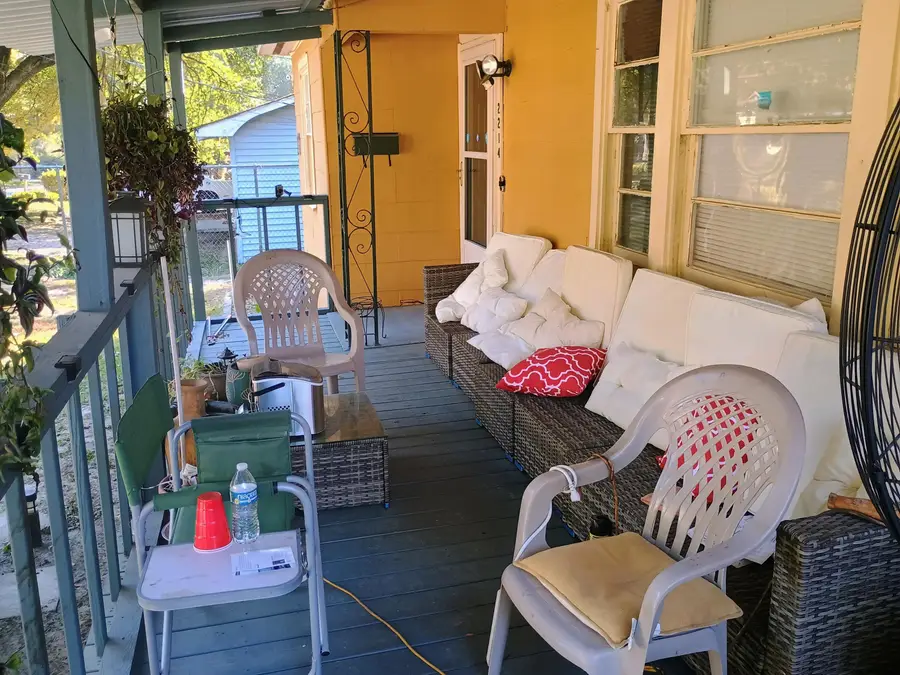 2214 N 3rd Ave., Laurel, MS 39440 - #2