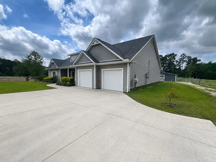 8 Conifer Dr., Columbia, MS 39429 - #3