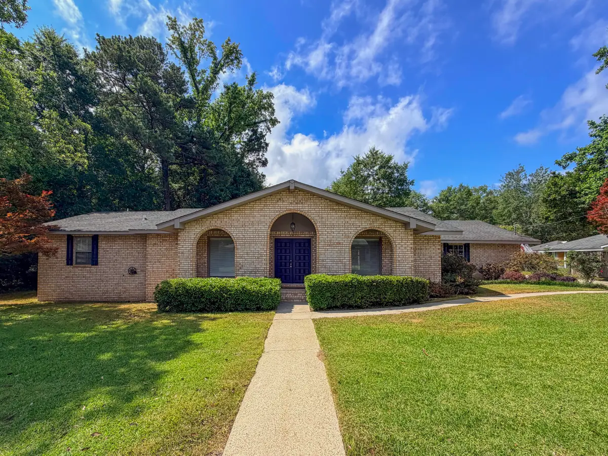 304 E 6th Ave., Petal, MS 39465 - #1