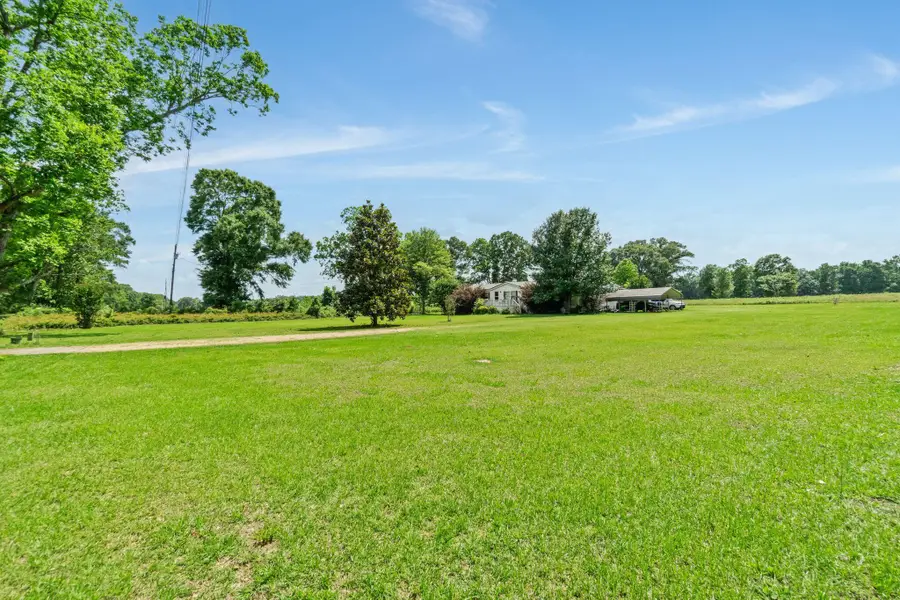 6 Hubert Edwards Dr., Richton, MS 39476 - #2