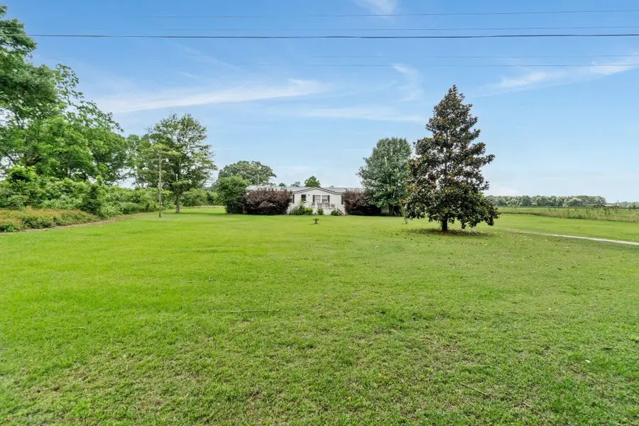 6 Hubert Edwards Dr., Richton, MS 39476 - #3