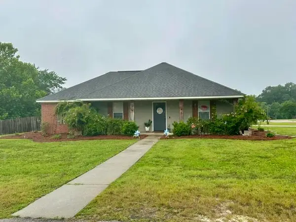 3 Mercer Dr., Petal, MS 39465
