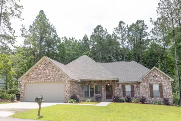 27 Southfork Dr., Petal, MS 39465