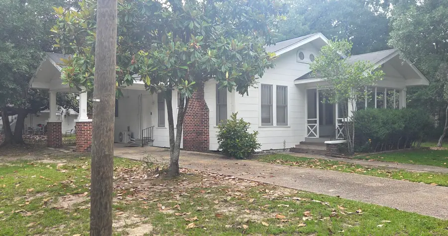 233 S 12th Ave., Hattiesburg, MS 39401 - #2