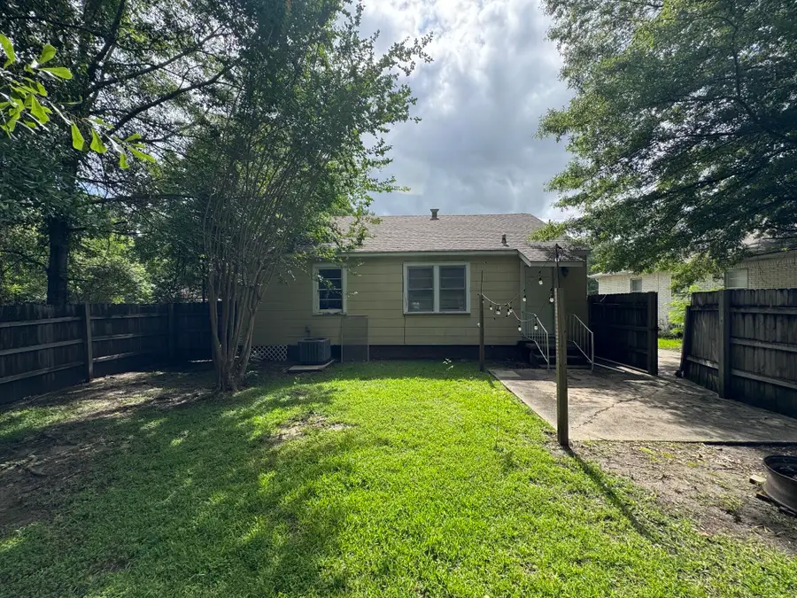 121 S 20th Ave., Hattiesburg, MS 39401 - #2