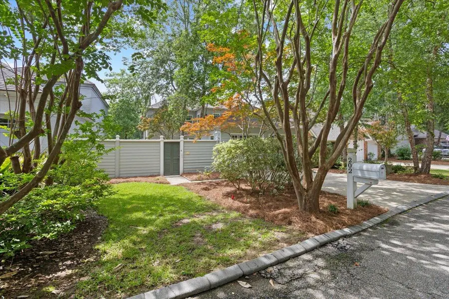 202 40th Pl, Hattiesburg, MS 39402 - #3