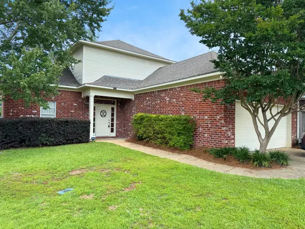 32 West Shore Dr., Hattiesburg, MS 39402