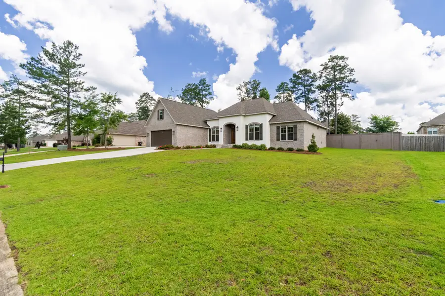 32 Carlsbad, Hattiesburg, MS 39402 - #3