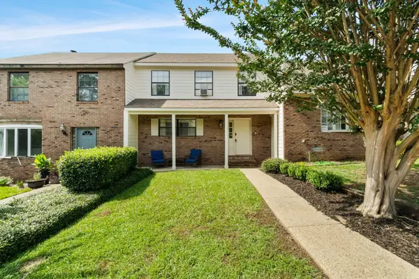 129 Brookwood Ln., Hattiesburg, MS 39401