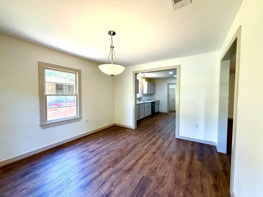 711 N 19th Ave., Hattiesburg, MS 39401 - #3