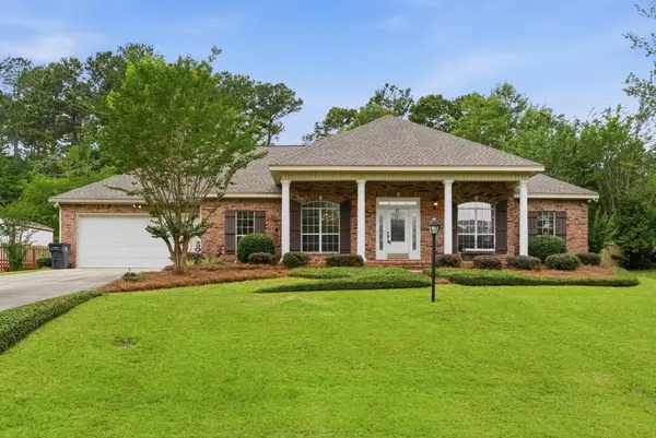 51 Woodville Trace, Hattiesburg, MS 39402