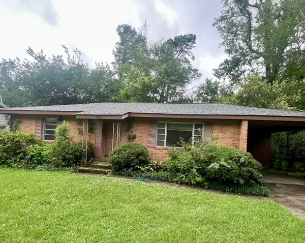768 Northwood Dr., Laurel, MS 39440
