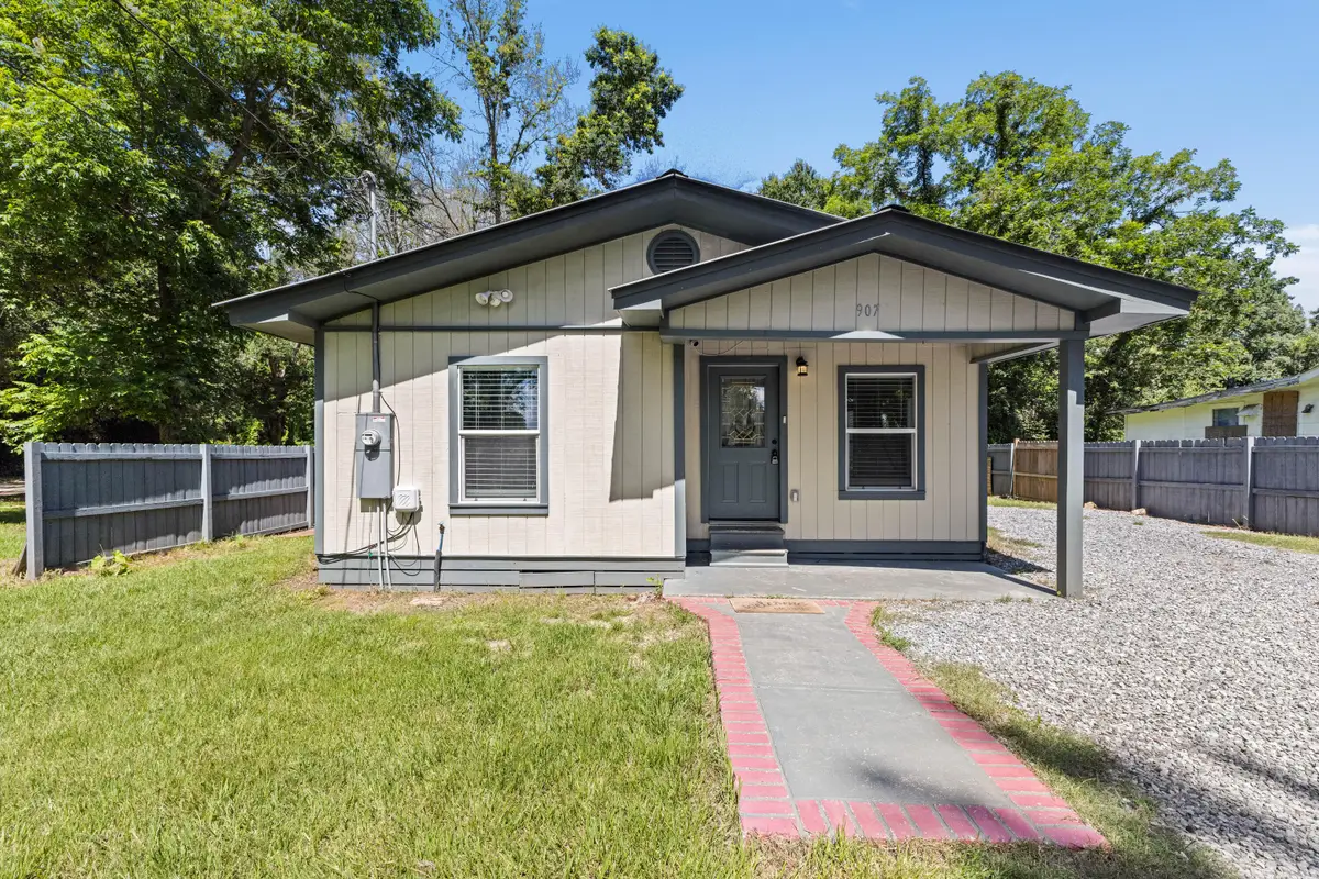 907 River St., Hattiesburg, MS 39401 - #1