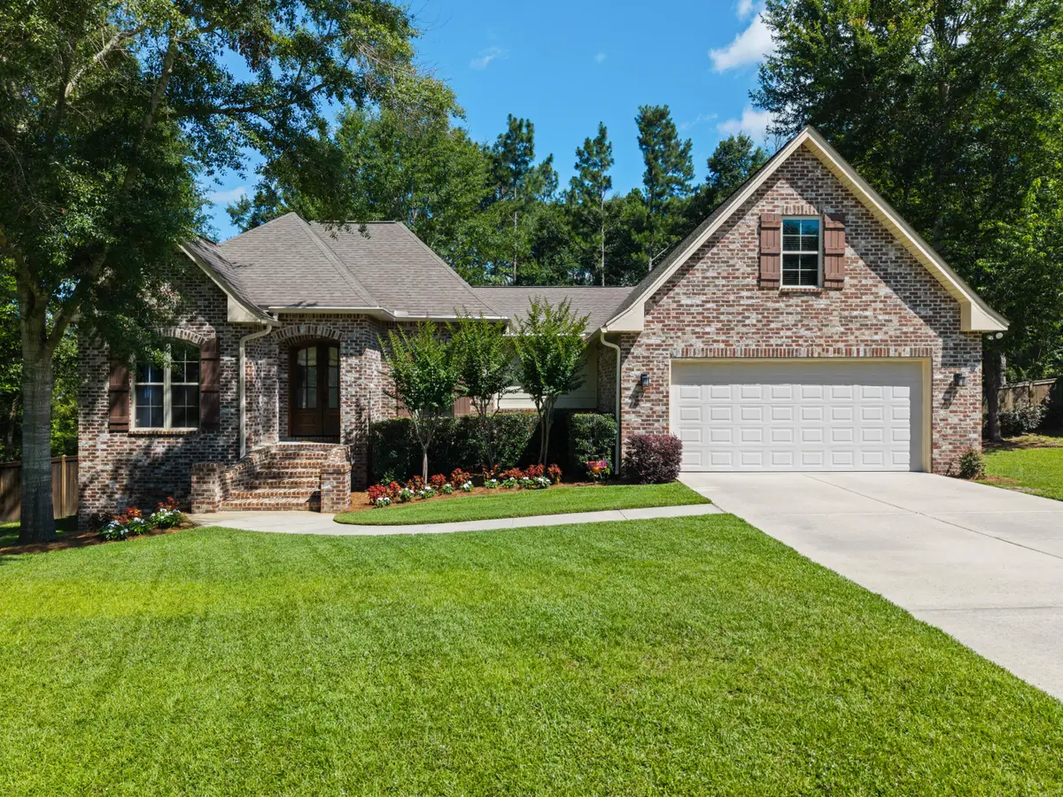 26 W Donnington Ct., Hattiesburg, MS 39402 - #1