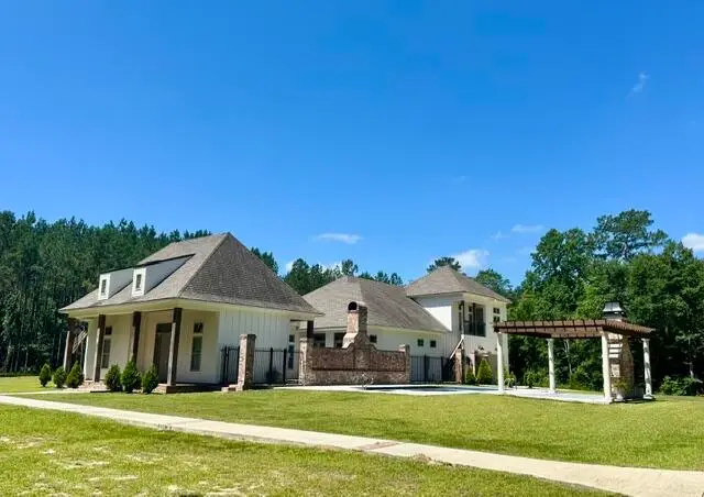 207 Lott Town, Hattiesburg, MS 39402 - #3