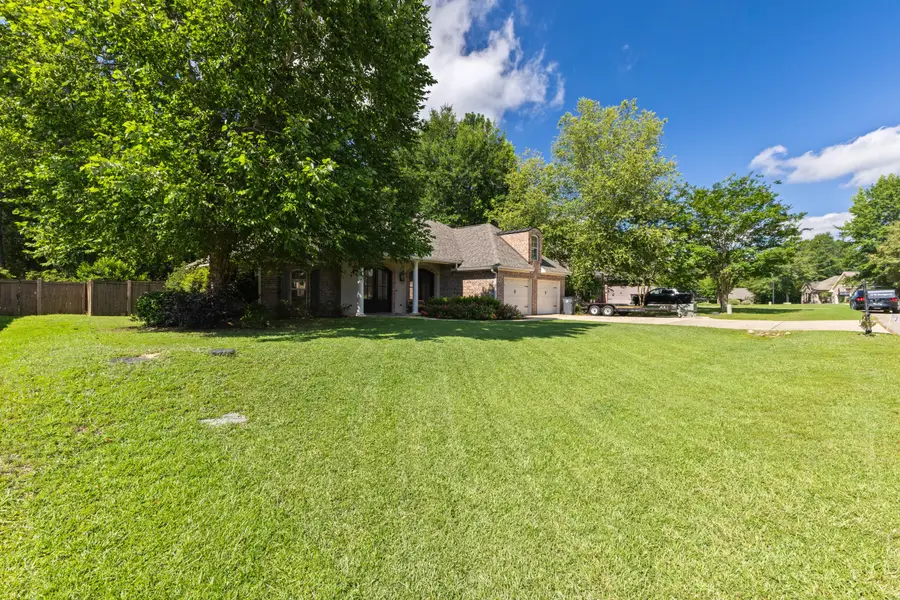 11 W Donnington Ct., Hattiesburg, MS 39402 - #2