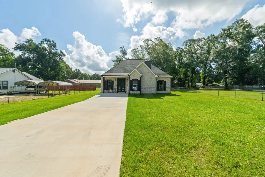 207 S Jackson Ave., Picayune, MS 39466 - #3