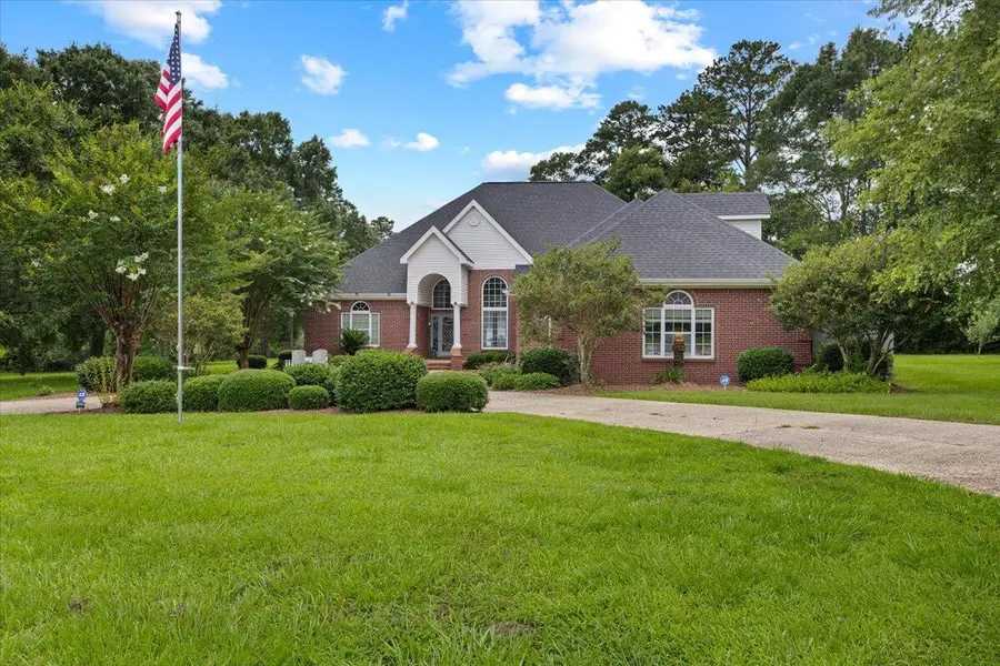 11 Bentwood Ln., Laurel, MS 39443 - #2