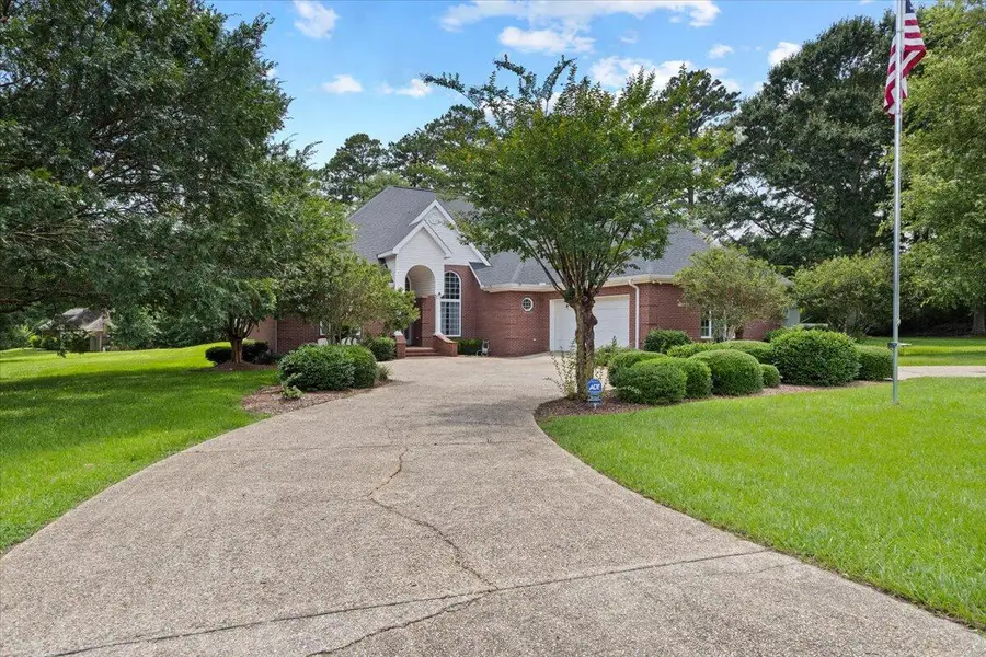 11 Bentwood Ln., Laurel, MS 39443 - #3