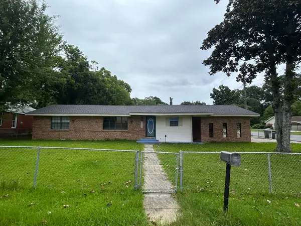 1201 3rd St., Columbia, MS 39429