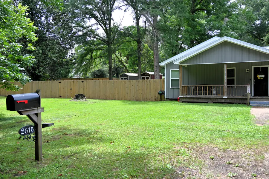 2615 Mount Carmel Ave., Prentiss, MS 39474 - #3