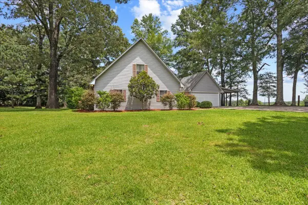 19 Bridgewood Ln., Ellisville, MS 39437
