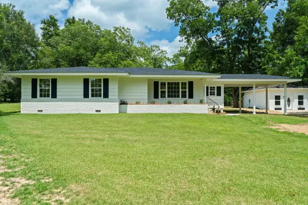 1305 S Shivers St., Poplarville, MS 39470