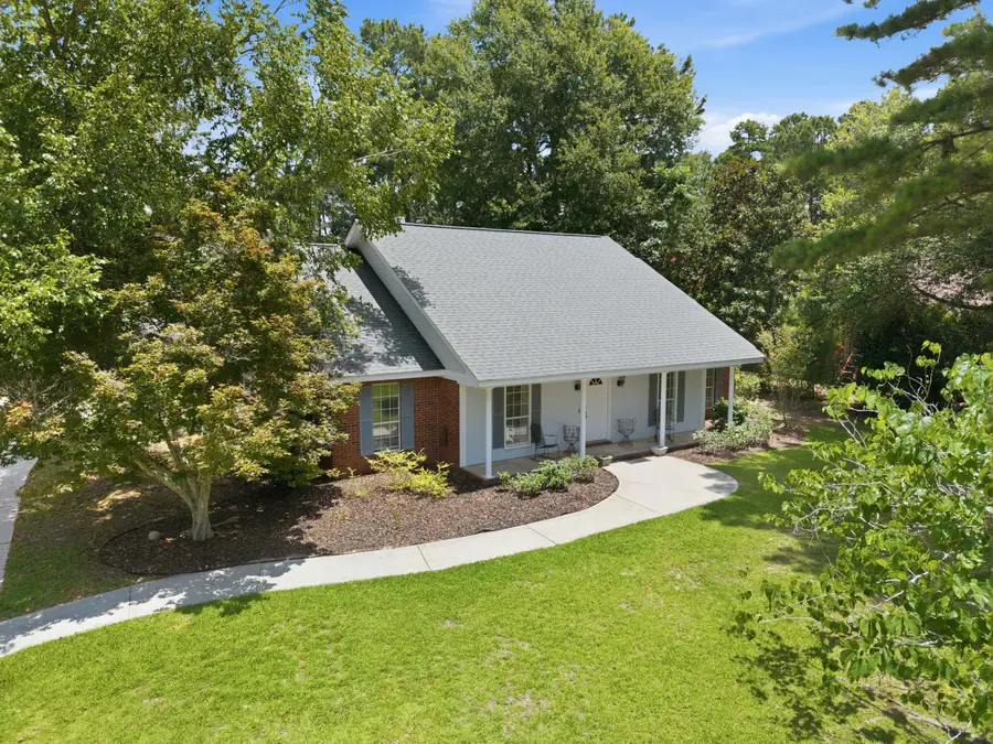 32 Franklin Pl, Hattiesburg, MS 39402 - #3