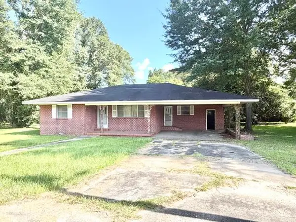 13 E Marion St., Foxworth, MS 39483