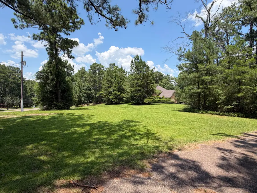 2000 S 40th Ave., Hattiesburg, MS 39402 - #2