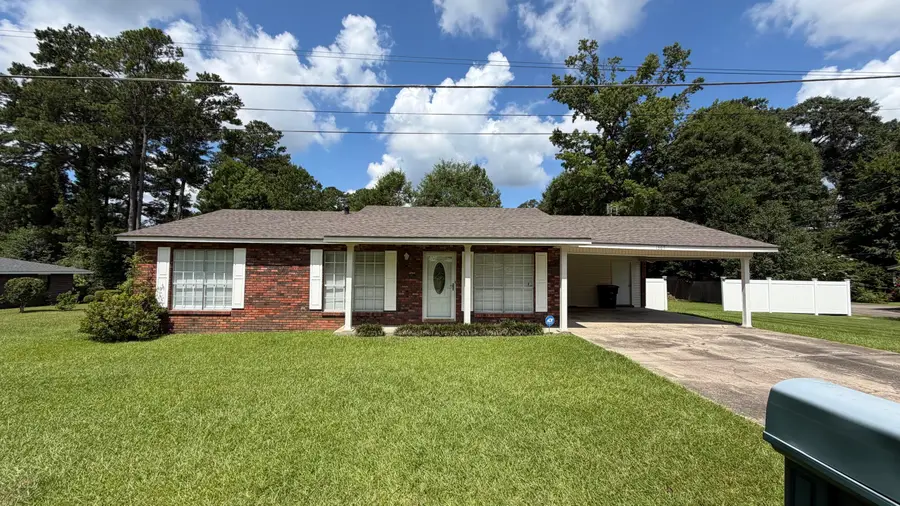 1307 Pinehurst Dr., Columbia, MS 39429 - #2