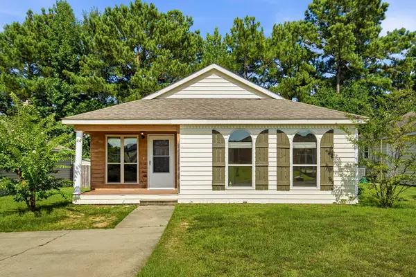 194 Hawthorne Dr., Hattiesburg, MS 39402