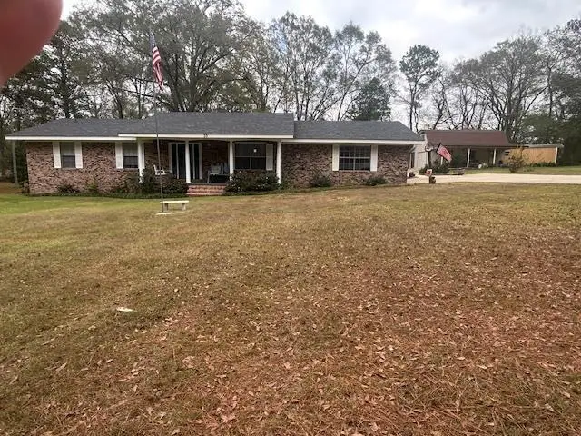 35 Theo's Dr., Laurel, MS 39443 - #2