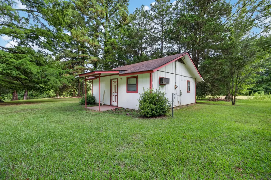 927 Crooked Creek, Silver Creek, MS 39663 - #3