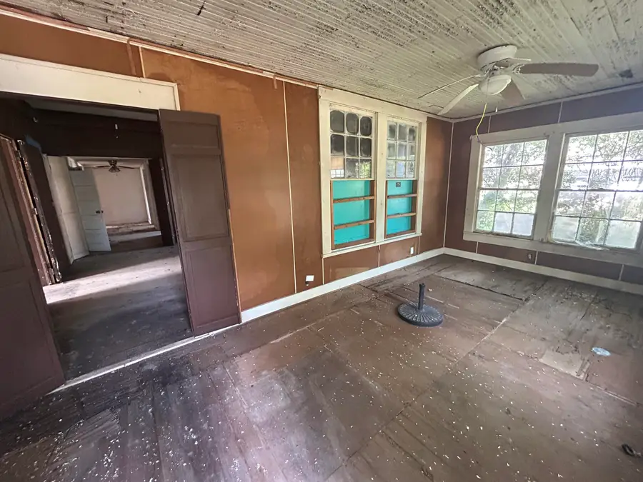 203 W 10th Ave., Lumberton, MS 39455 - #3