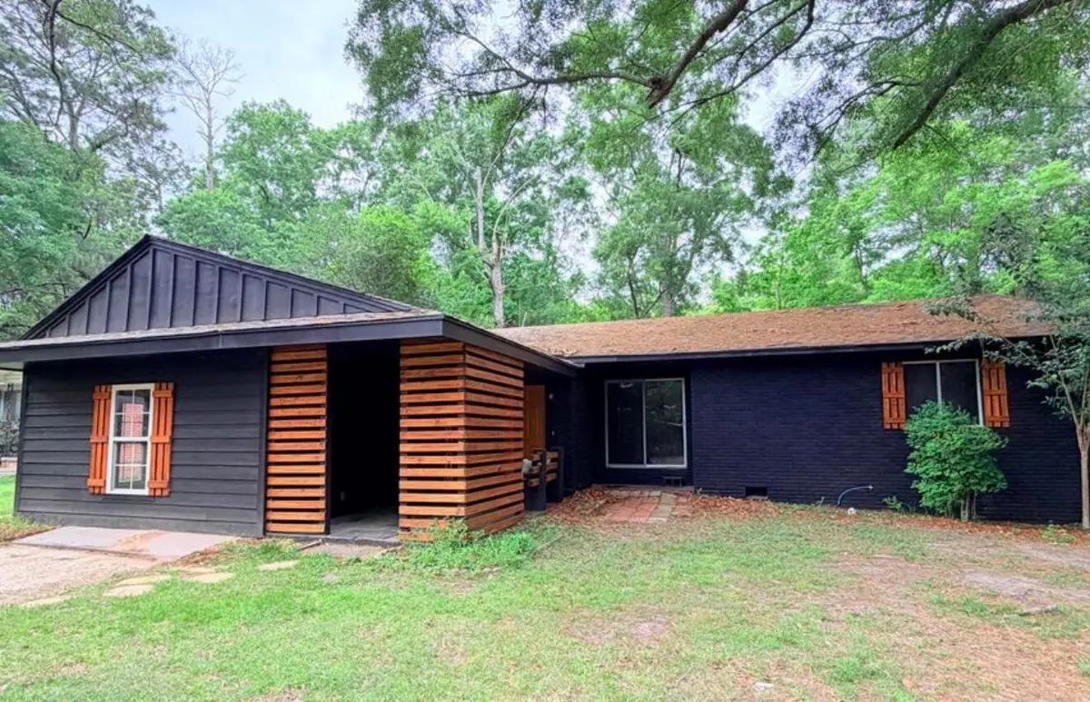 2815 Hillside Dr., Hattiesburg, MS 39401 - #1