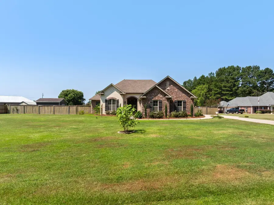 215 Nobles, Sumrall, MS 39482 - #2