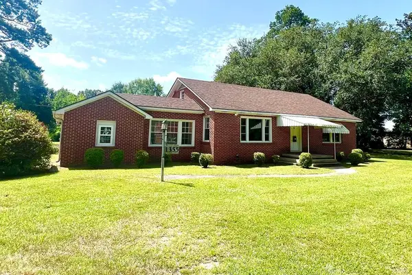 1355 Ellisville Blvd., Laurel, MS 39440