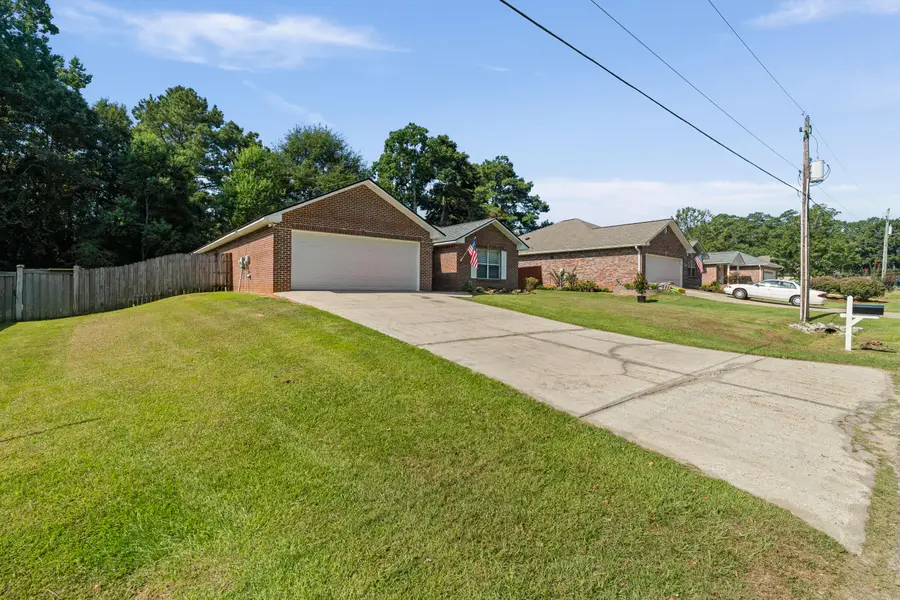 113 E Avenue, Ellisville, MS 39437 - #3