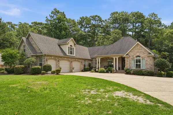 125 Saint Annes Dr., Hattiesburg, MS 39401