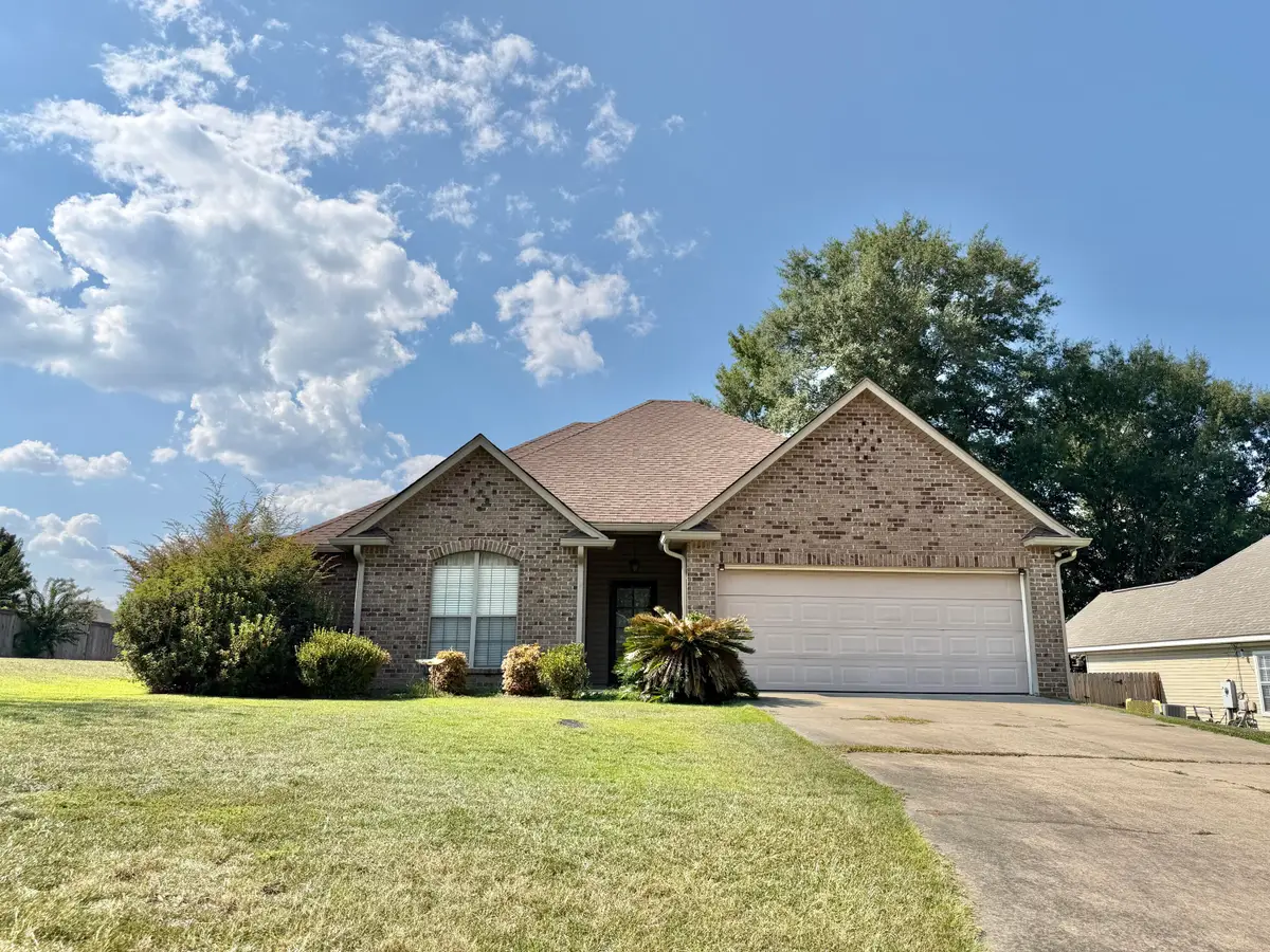 3 Chapel Ct., Hattiesburg, MS 39402 - #1