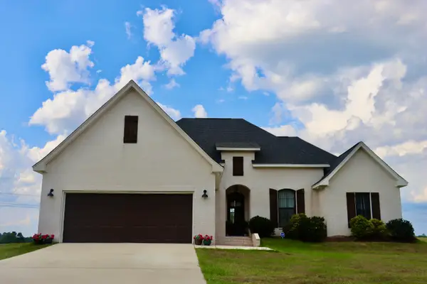 402 Military Rd, Sumrall, MS 39482