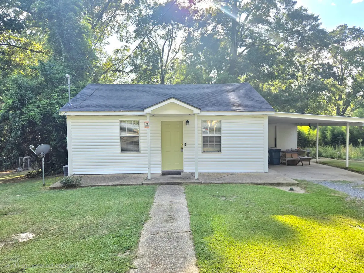 2010 6th N. Ave, Laurel, MS 39440 - #1