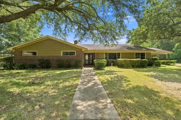 312 Spring St., Taylorsville, MS 39168