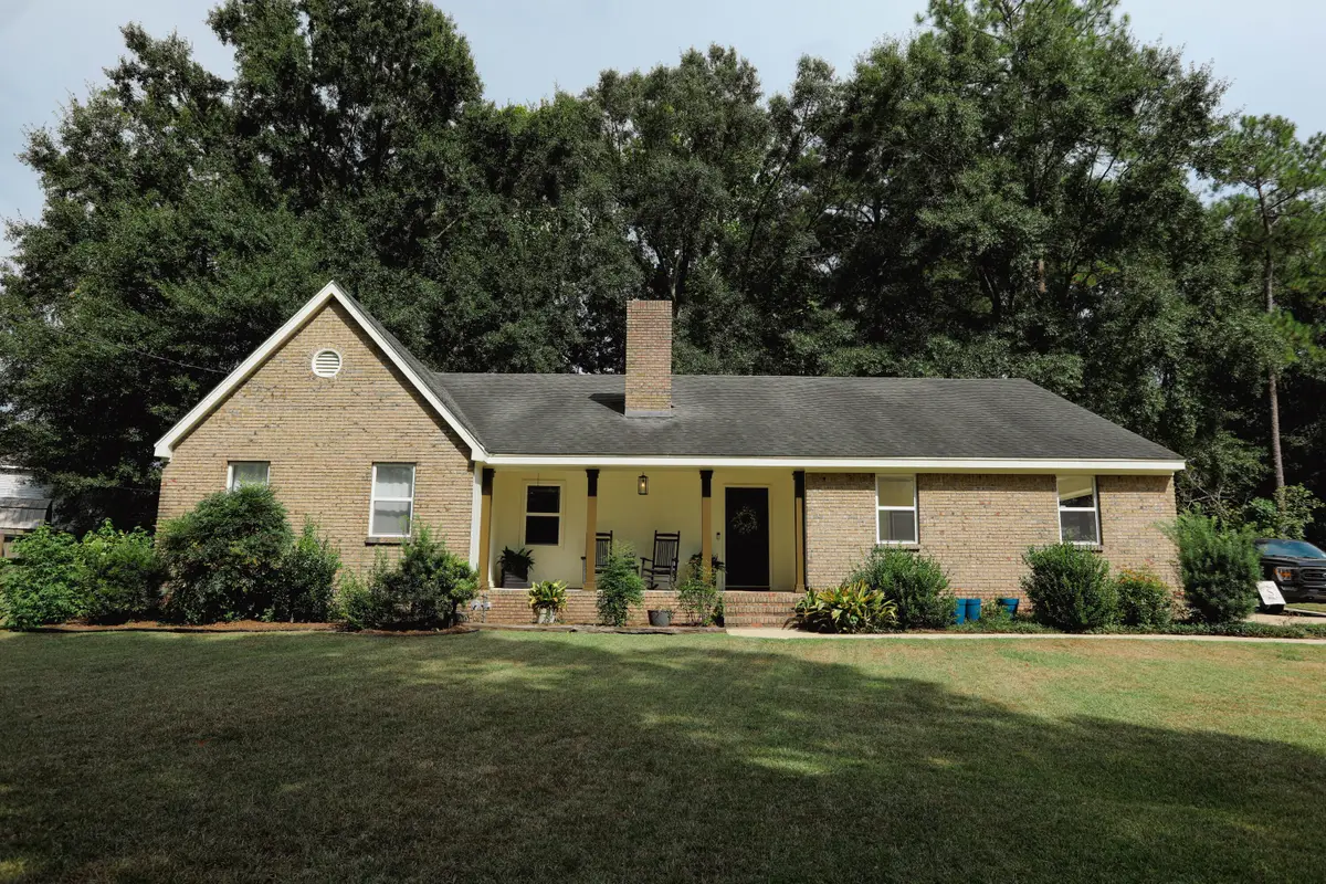 324 Pine Ln., Hattiesburg, MS 39402 - #1