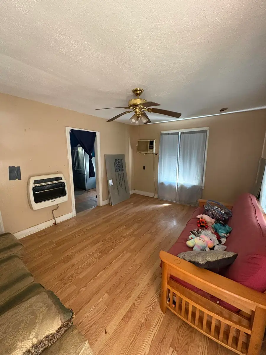 905 Lafayette St., Columbia, MS 39429 - #2