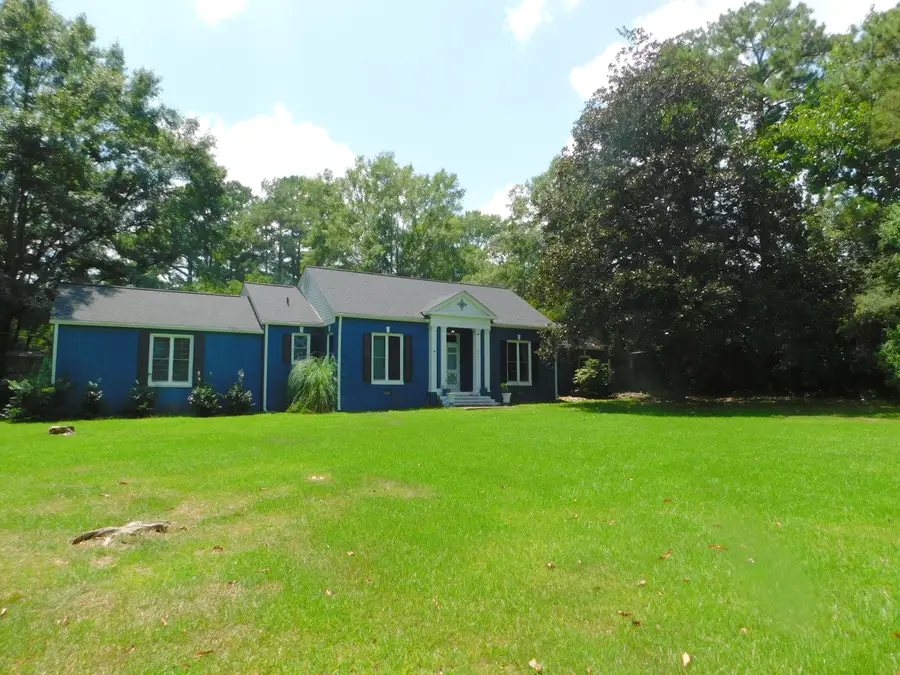 1003 S Fir Ave., Collins, MS 39428 - #2