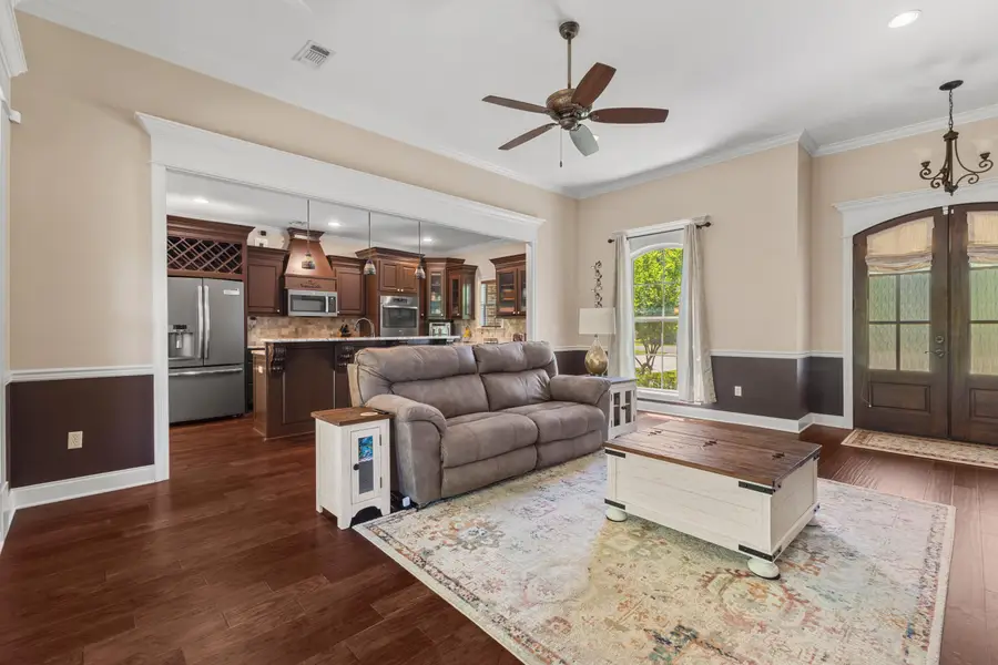 26 W Donnington Ct., Hattiesburg, MS 39402 - #2